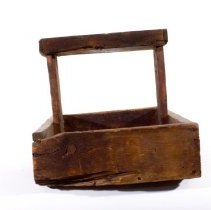 Wooden Workbox -  short side chip